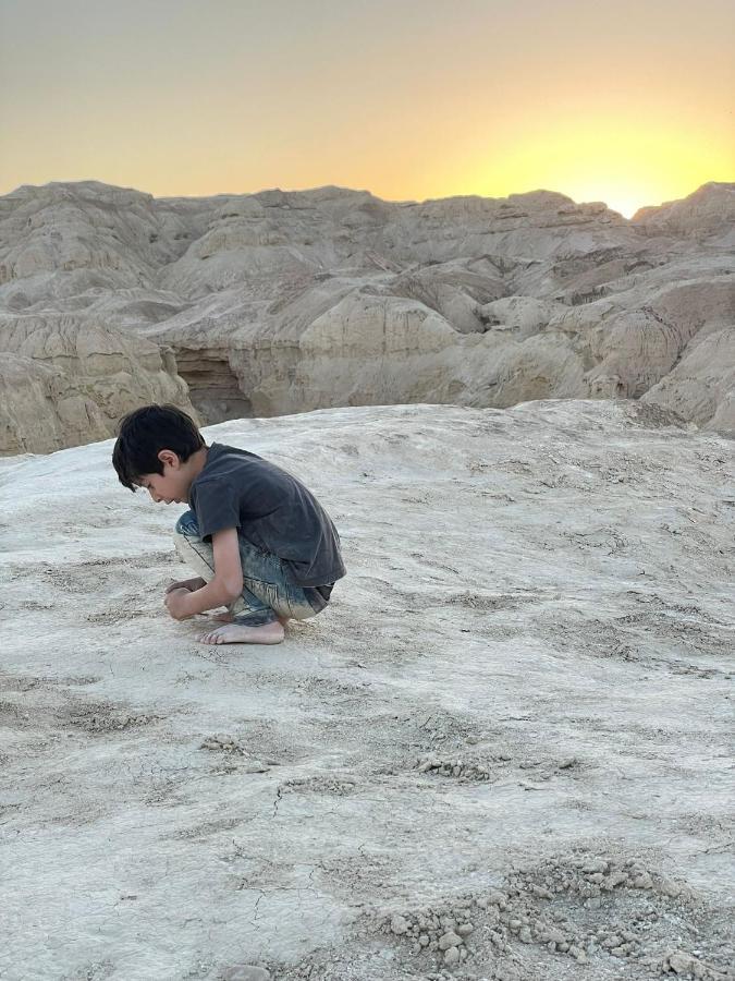 Belfer'S Dead Sea Cabins Neot HaKikar Eksteriør bilde